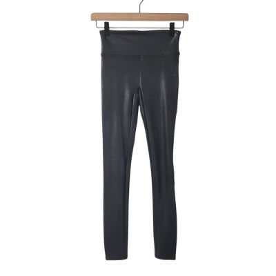 Spanx Faux Leather Pebbled Leggings In Pebble Grey Sz XS